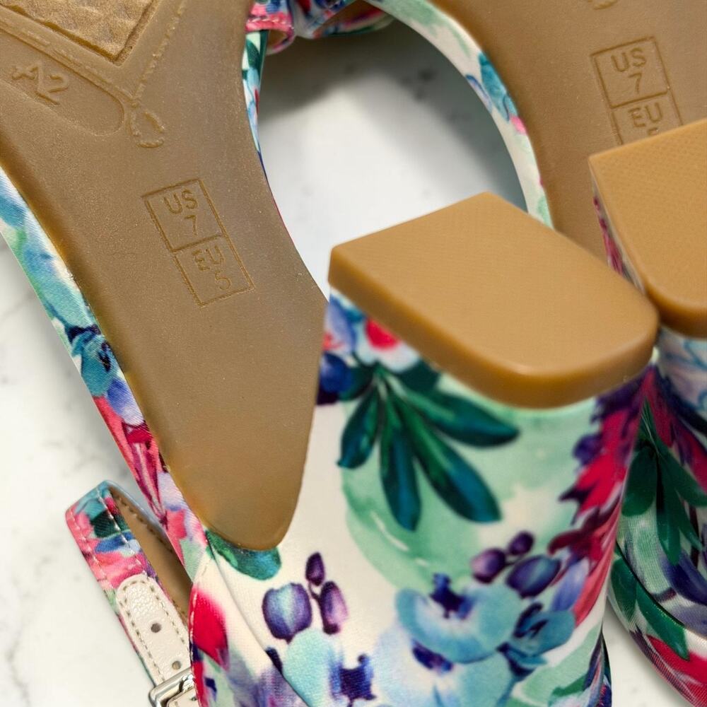 A2 by Aerosoles Bella Sandals 7M Watercolor Floral Block Heel Ankle Strap NIB - Picture 9 of 12
